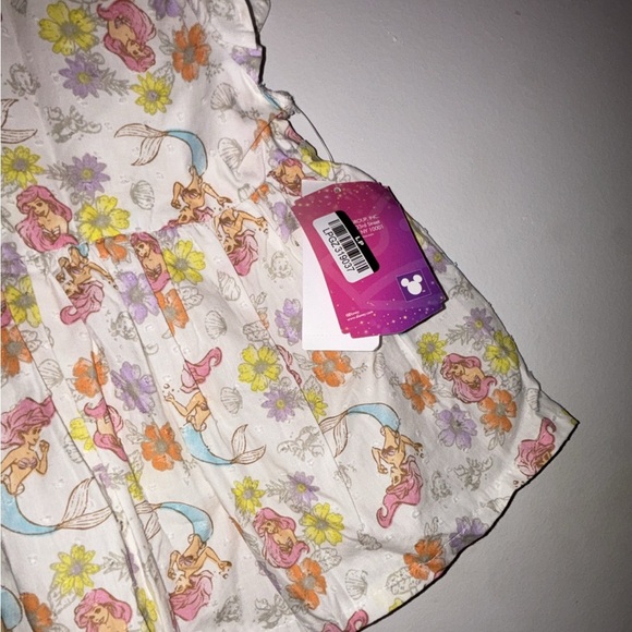 Disney White Floral little Mermaid Kids Blouse size 5T NWT - Picture 2 of 4